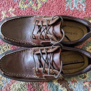 NEW Men's brown dress shoes - GH Bass & Co Size 9